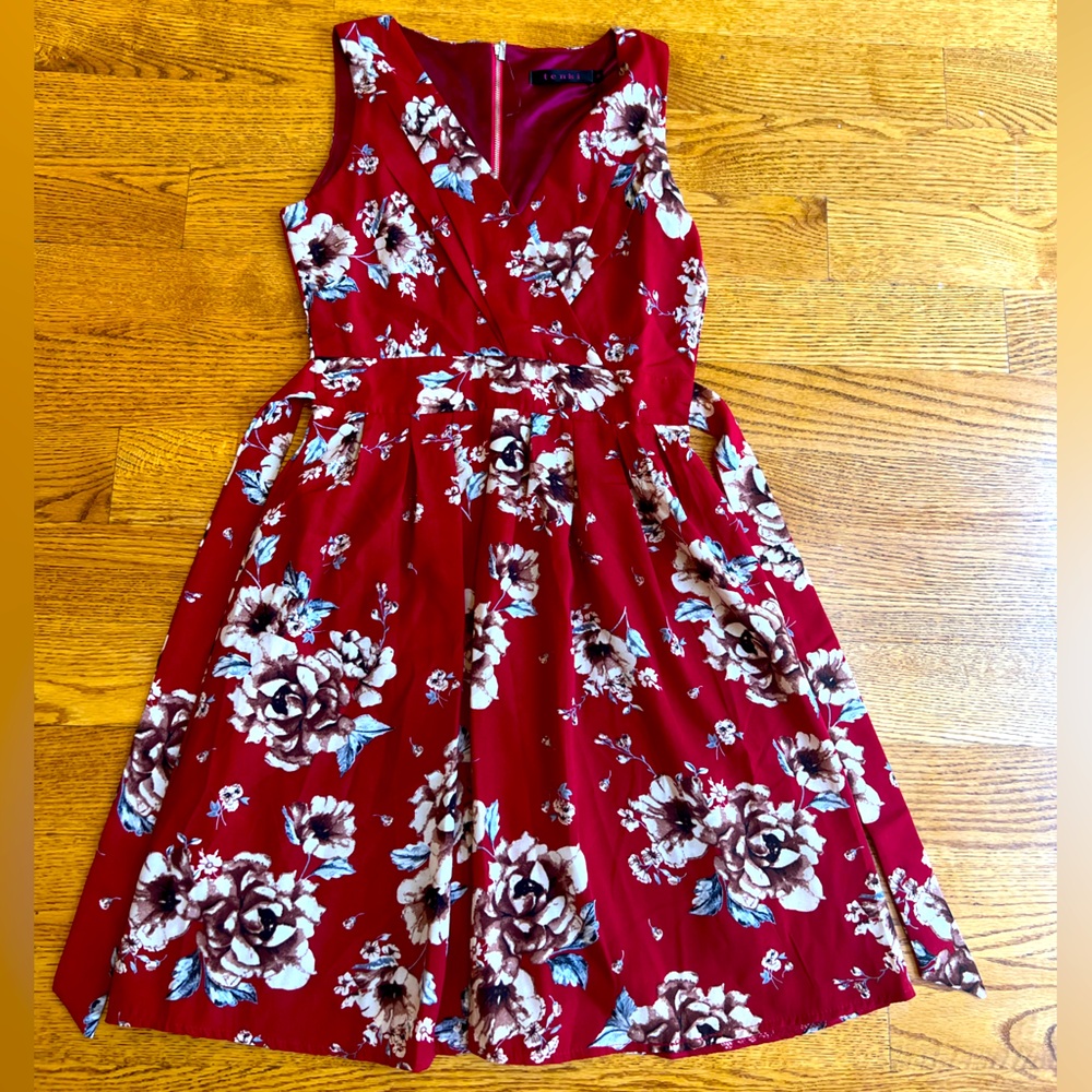 Red floral print dress UK size 8 US size 2-4